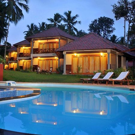 Ananda Lakshmi Ayurveda Retreat Hotell Chowara Exteriör bild