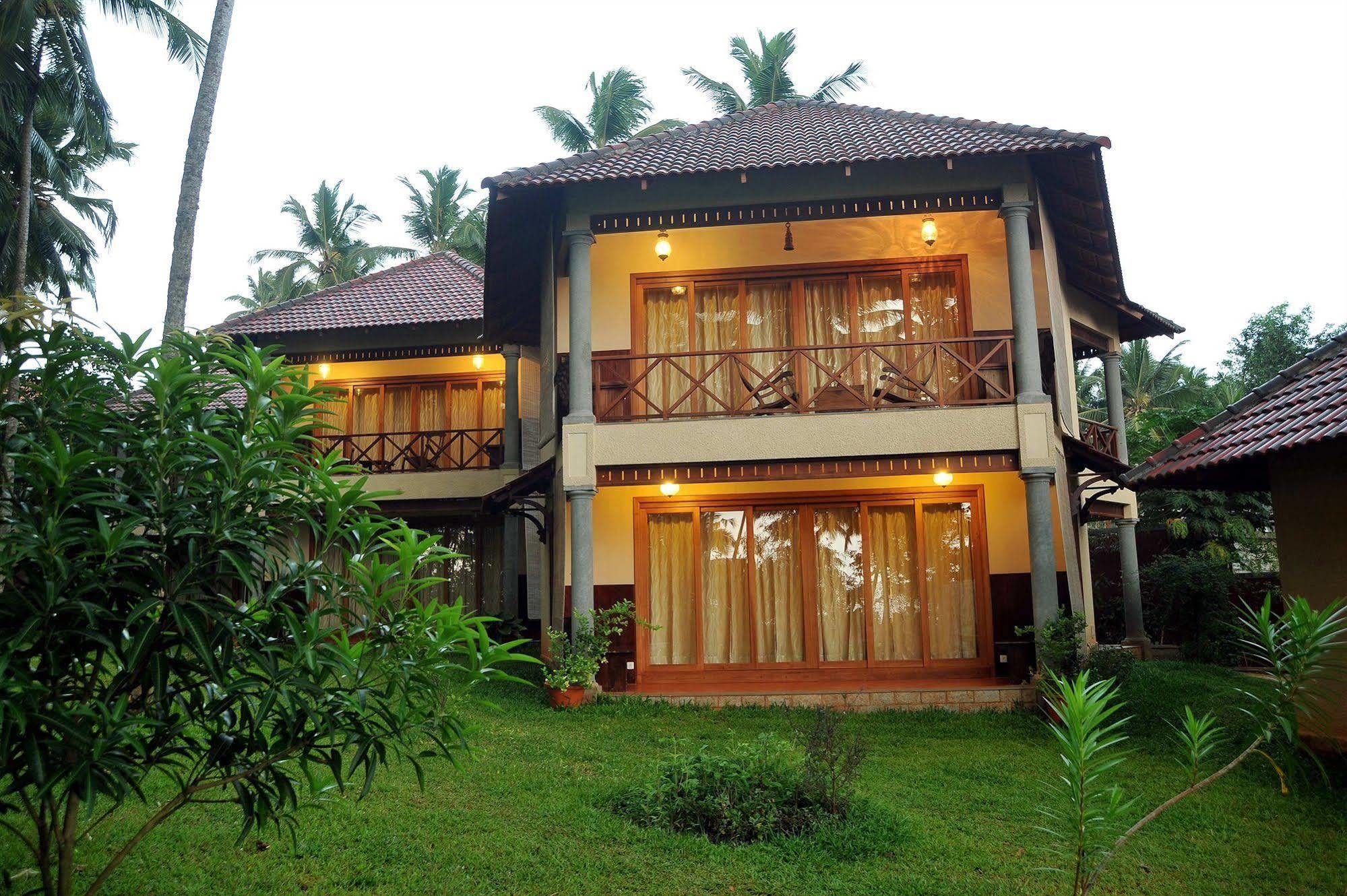 Ananda Lakshmi Ayurveda Retreat Hotell Chowara Exteriör bild